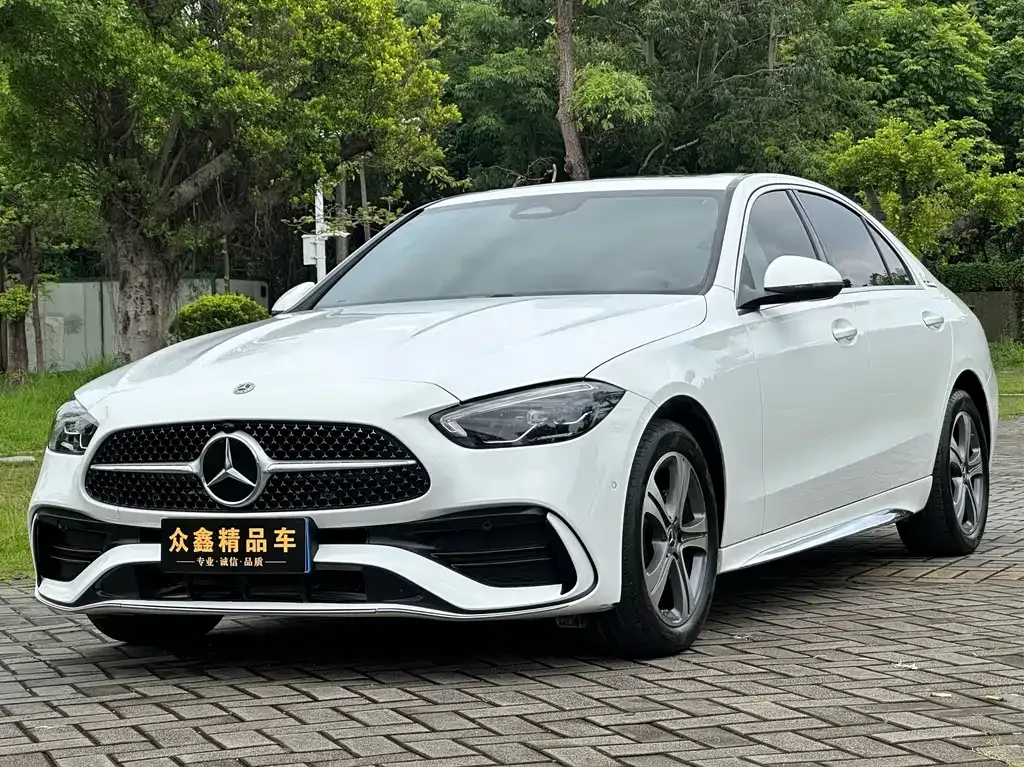 Mercedes-Benz C-Class — фото 1