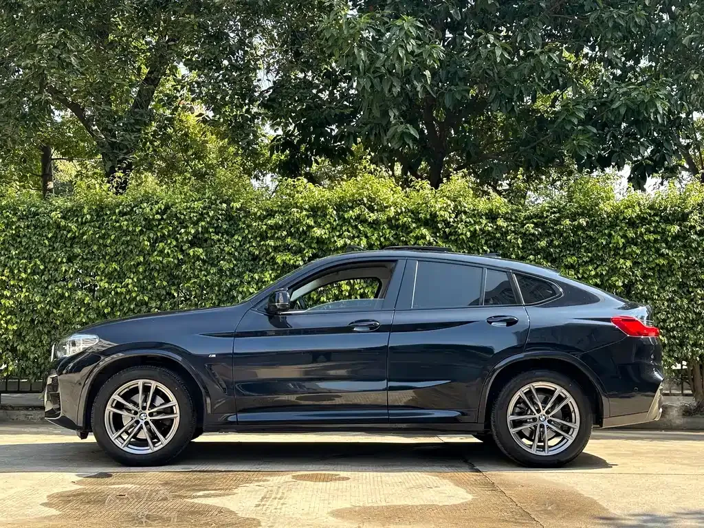 BMW X4 — фото 7