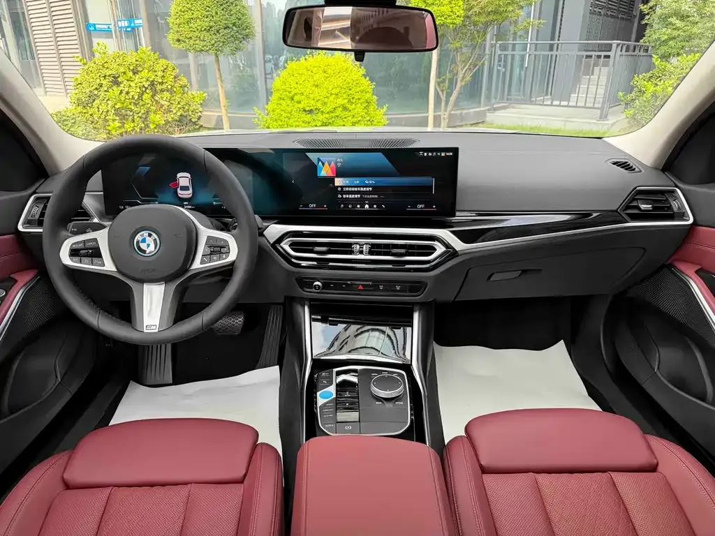 BMW i3 — фото 3