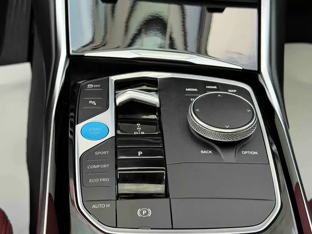 BMW i3 — фото 10