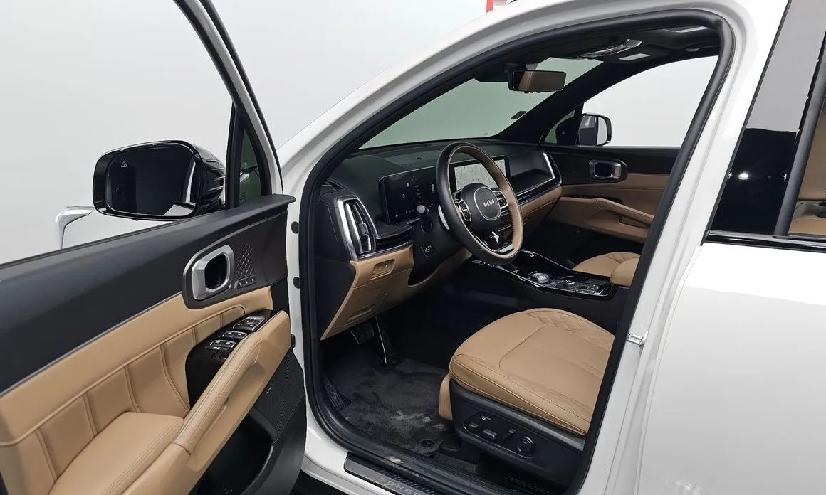 Kia Sorento — фото 7