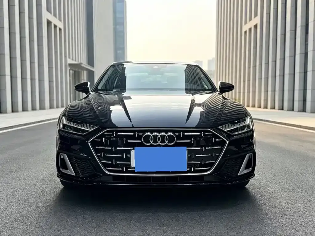 Audi A7L — фото 10