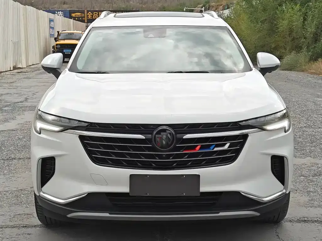 Buick Envision Plus — фото 7