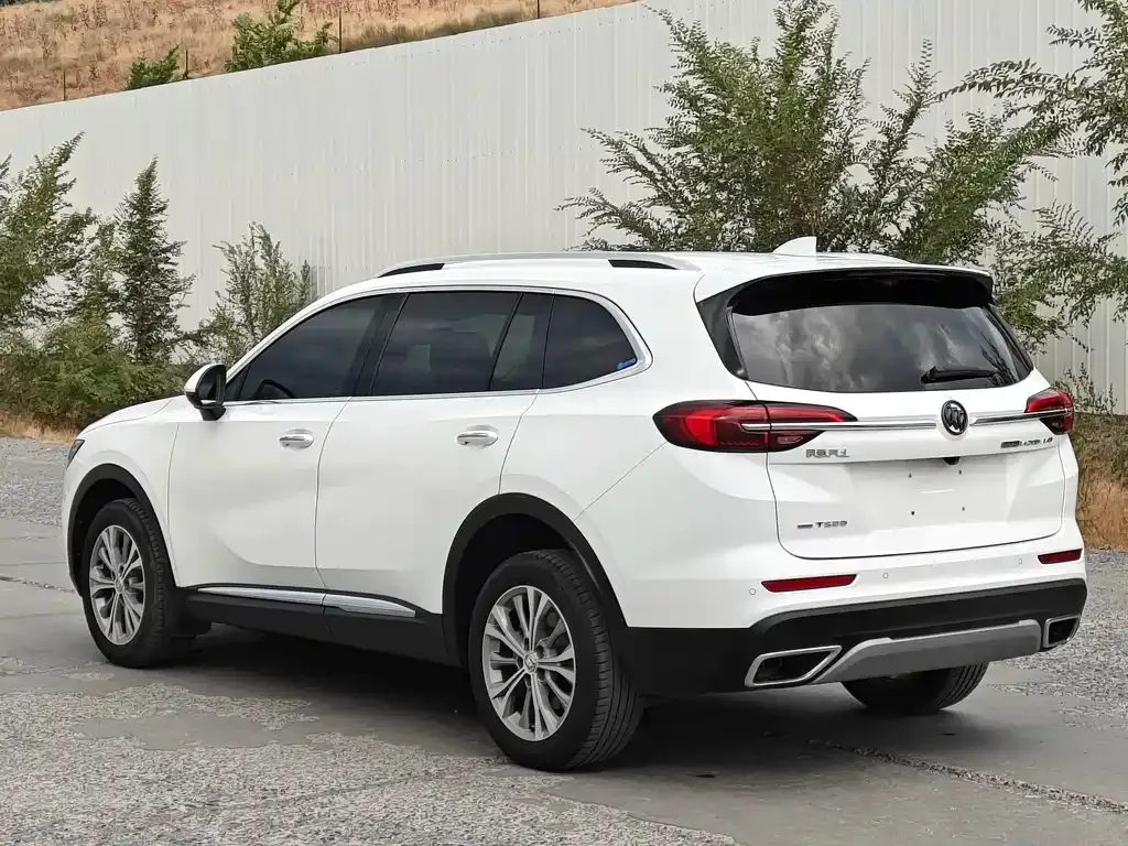 Buick Envision Plus — фото 8