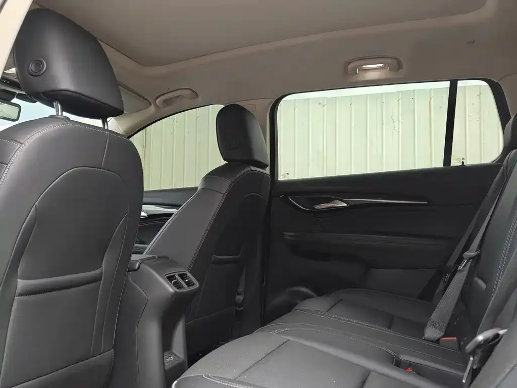 Buick Envision Plus — фото 2