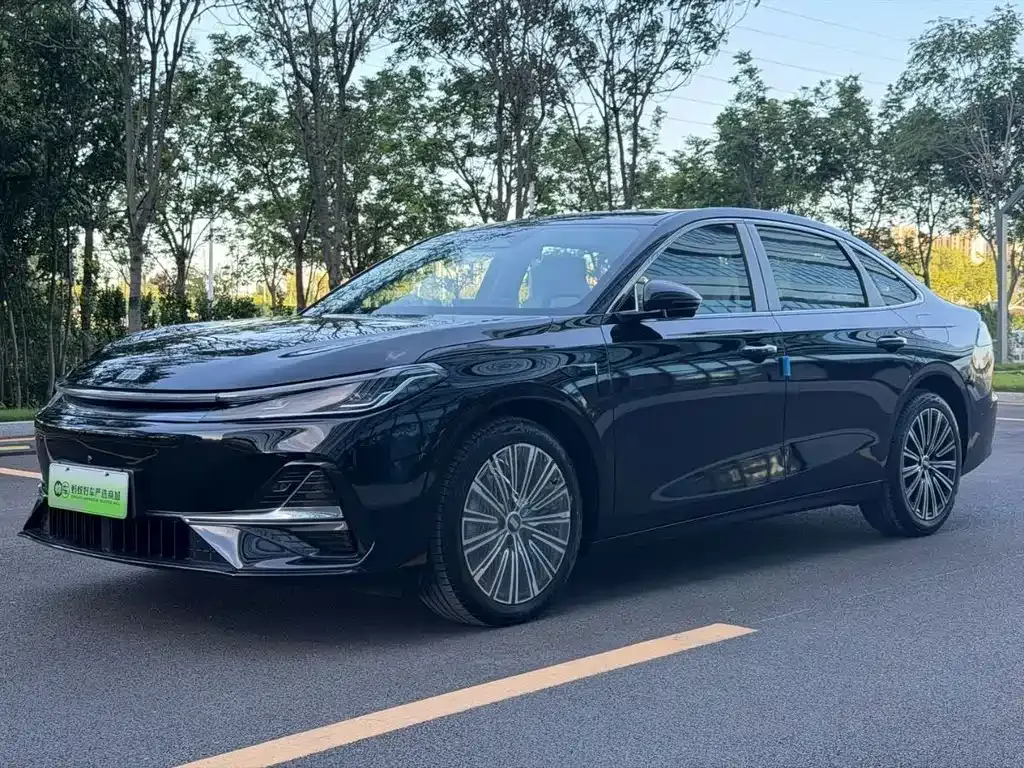 Geely 银河A7 EM — фото 1