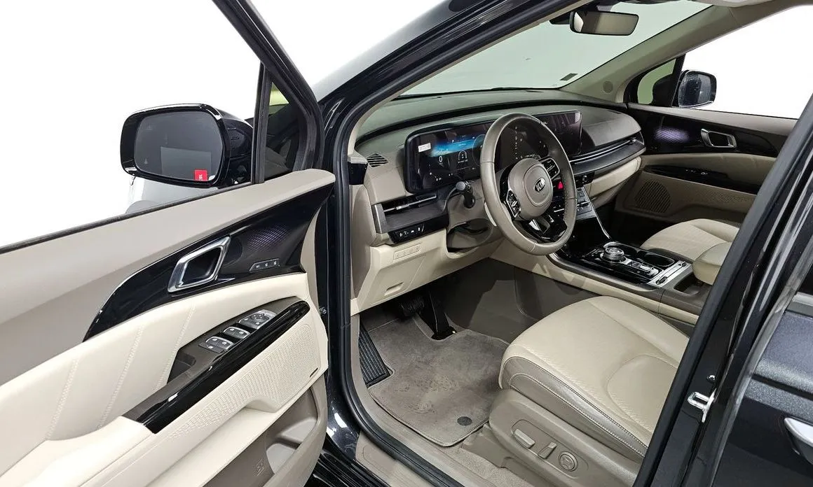 Kia Carnival — фото 9