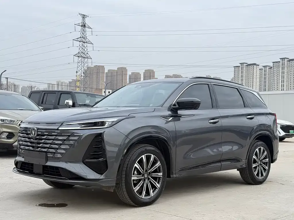Changan CS75PLUS — фото 1