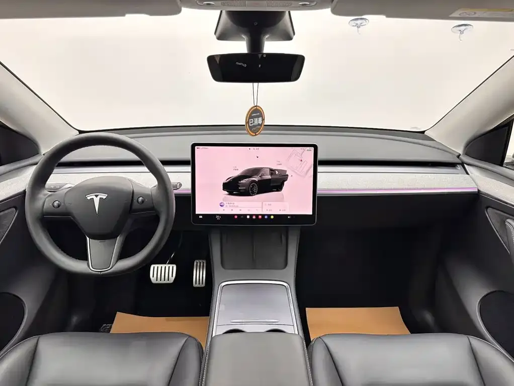 Tesla Model Y — фото 7