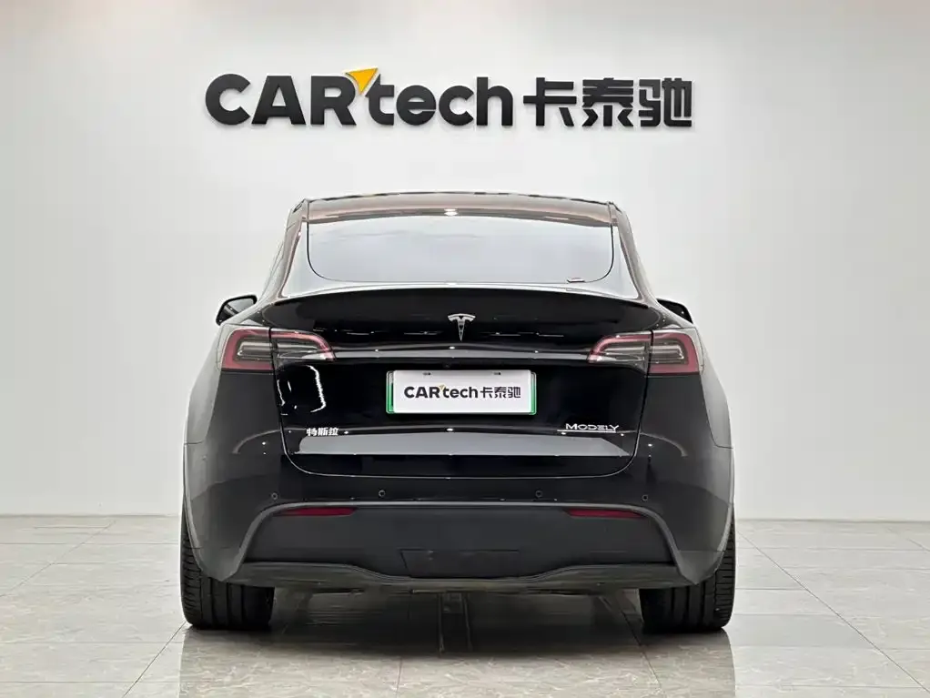 Tesla Model Y — фото 4