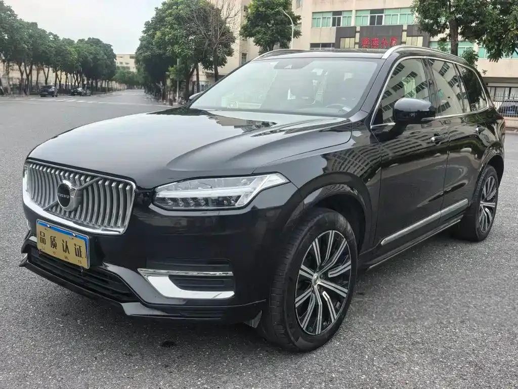 Volvo XC90 — фото 8
