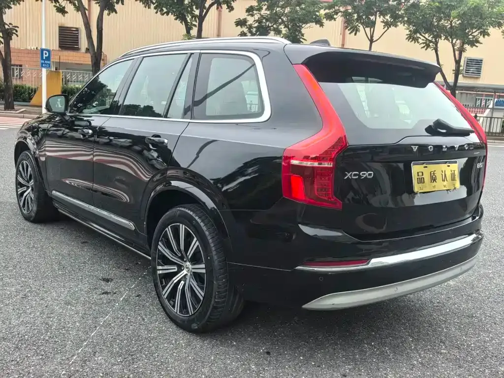 Volvo XC90 — фото 2