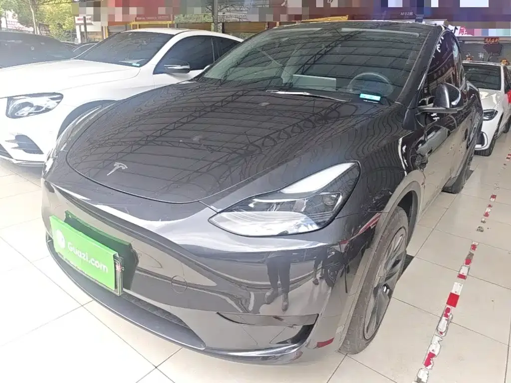 Tesla Model Y — фото 7
