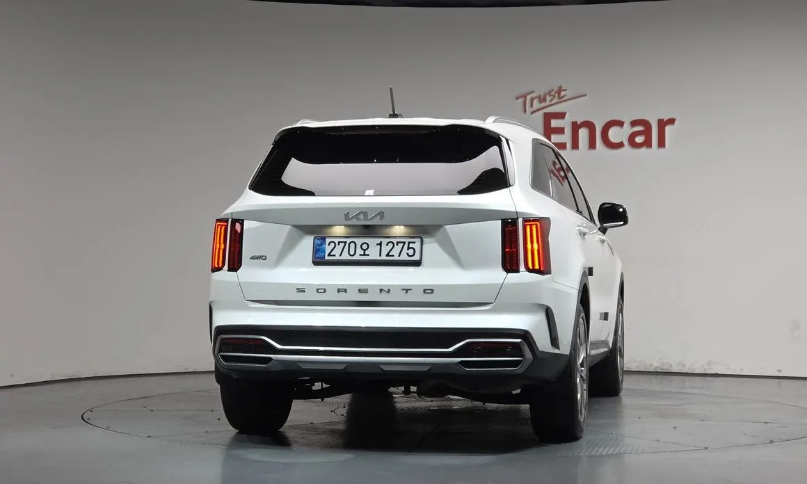 Kia Sorento — фото 8