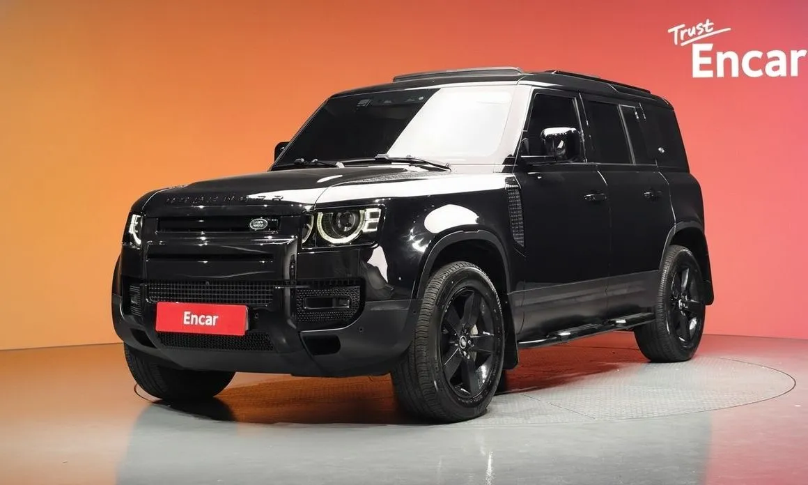 Land Rover Defender — фото 1