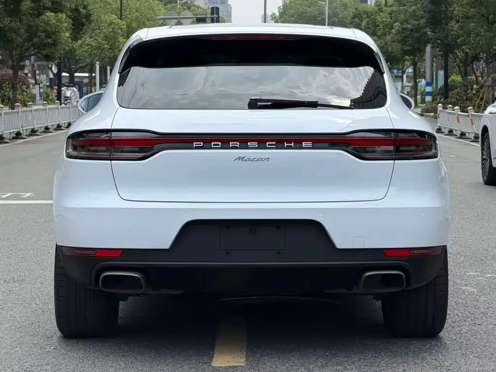 Porsche Macan — фото 8