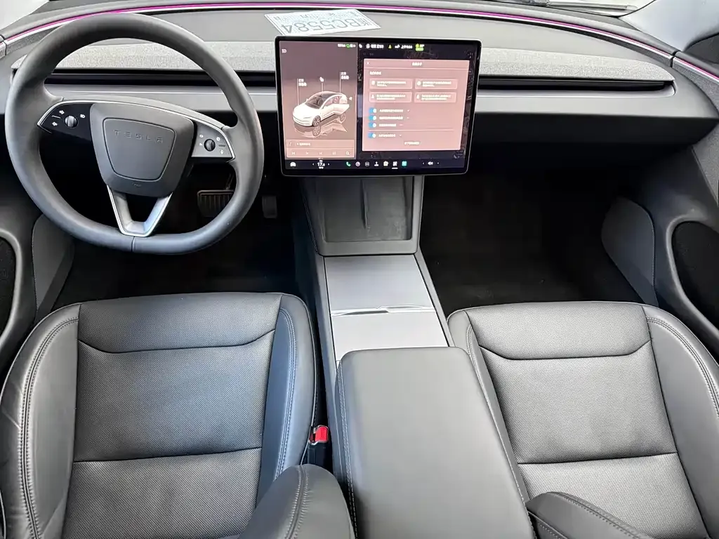 Tesla Model 3 — фото 4