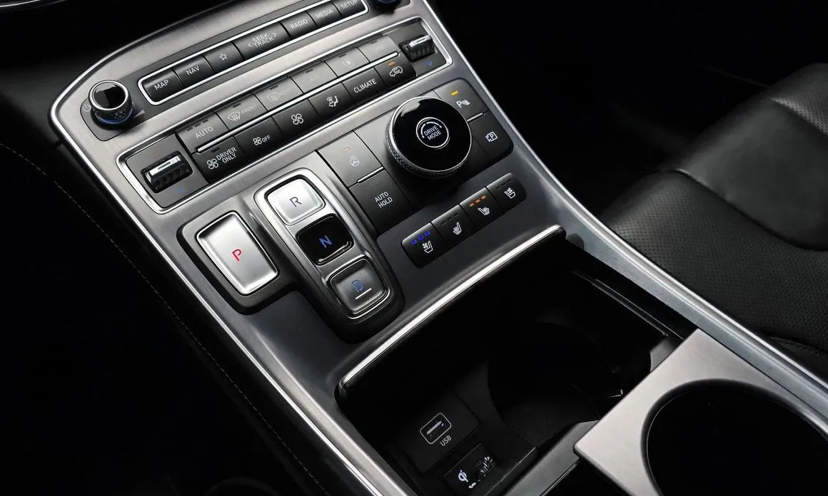 Hyundai Santafe — фото 5