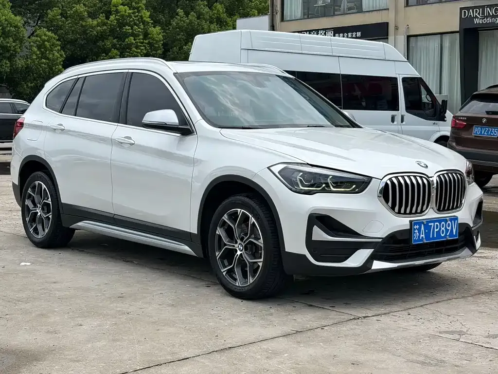 BMW X1 — фото 10
