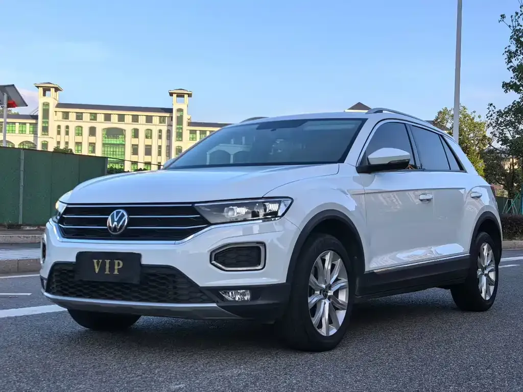 Volkswagen T-Roc — фото 5