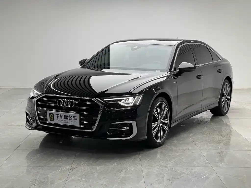 Audi A6L — фото 1