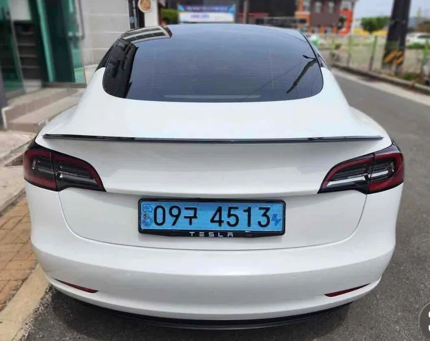 Tesla Model 3 — фото 2