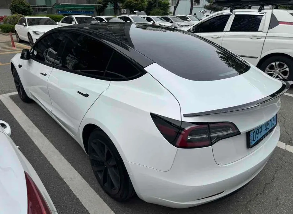 Tesla Model 3 — фото 5