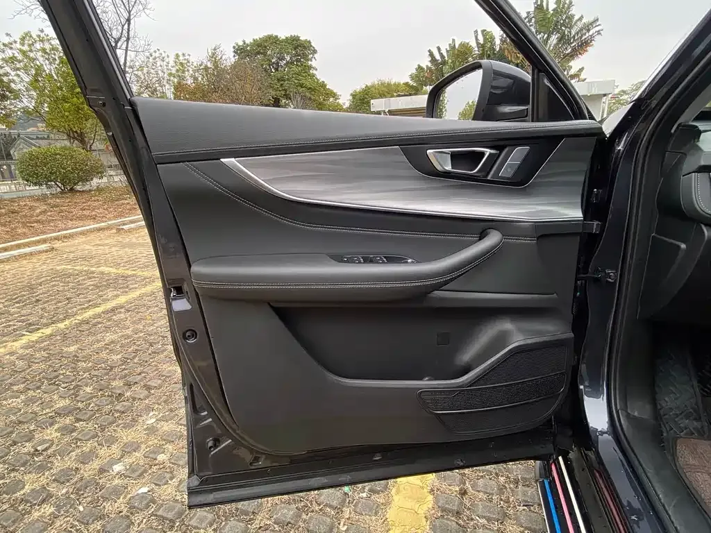 Chery Tiggo 8 PLUS — фото 3