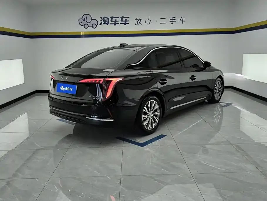 Hongqi E-QM5 — фото 6