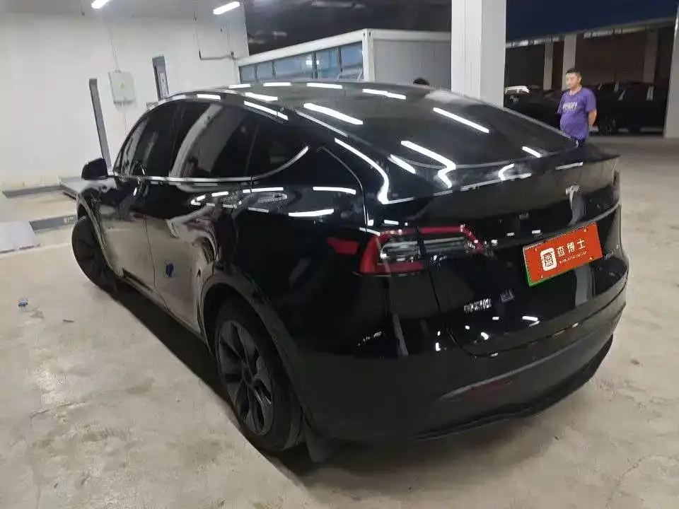 Tesla Model Y — фото 5