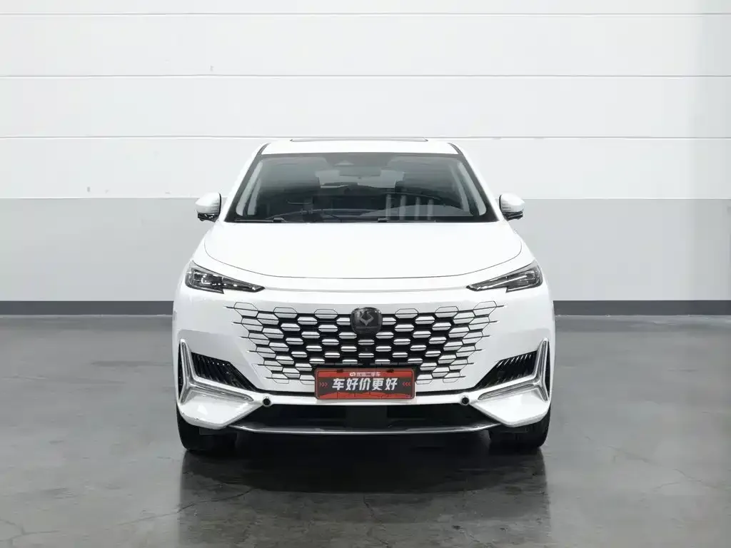 Changan UNI-K — фото 2