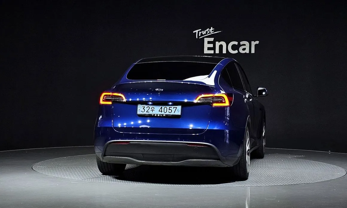 Tesla Model Y — фото 2