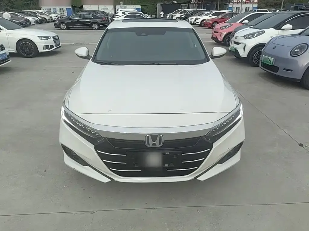 Honda Accord — фото 9