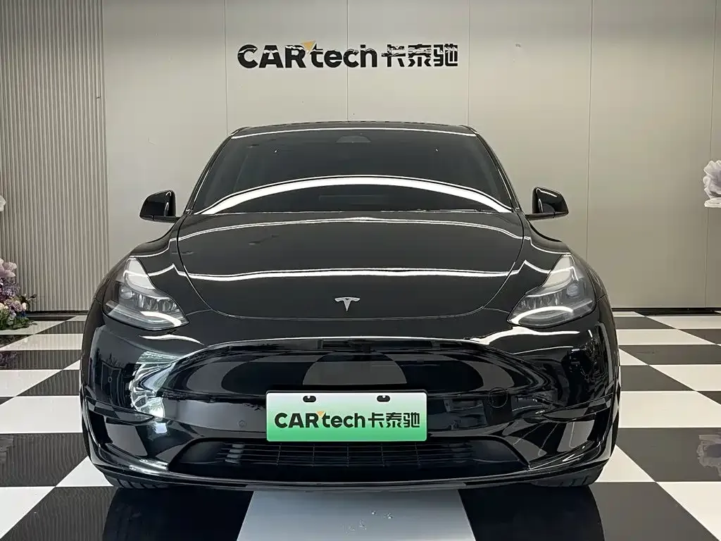 Tesla Model Y — фото 4