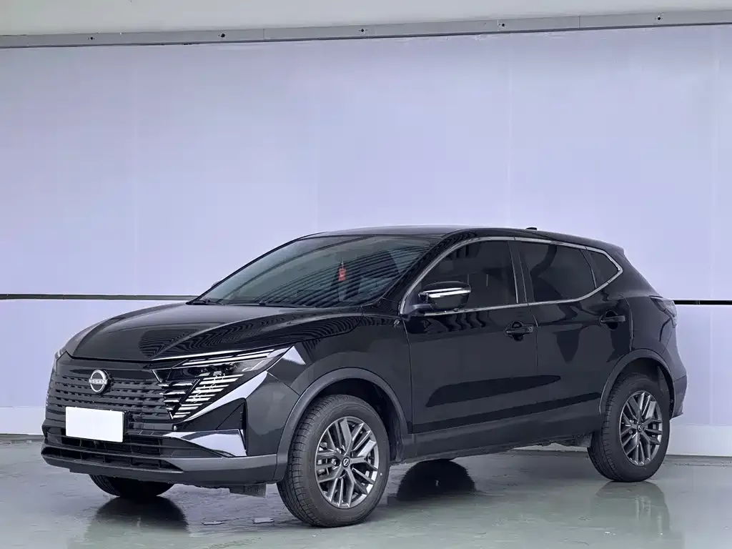 Nissan Qashqai — фото 1