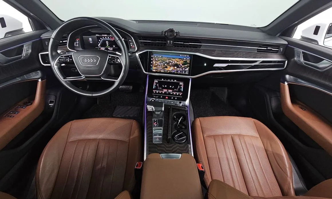 Audi A6 — фото 1