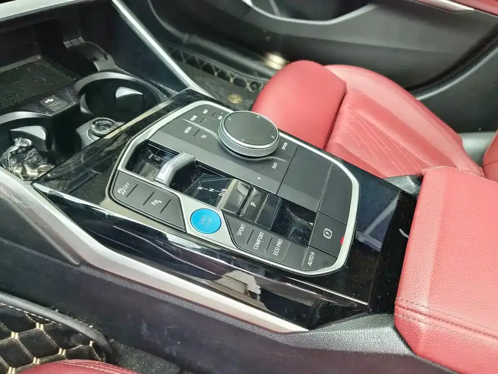 BMW i3 — фото 9