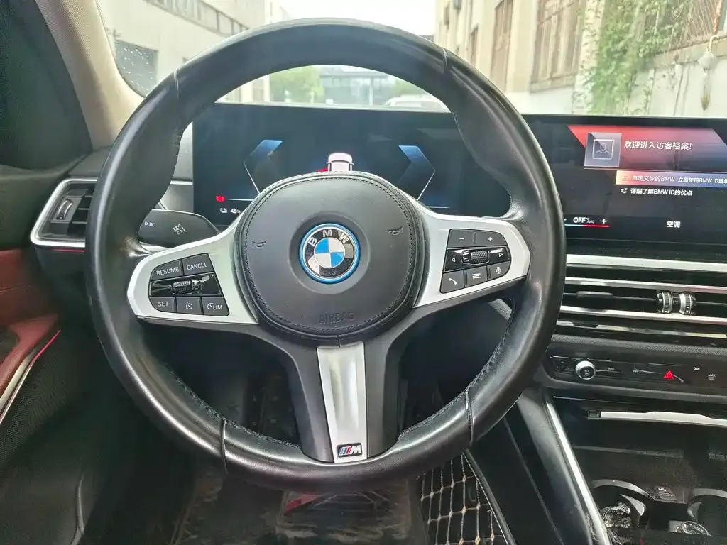 BMW i3 — фото 8