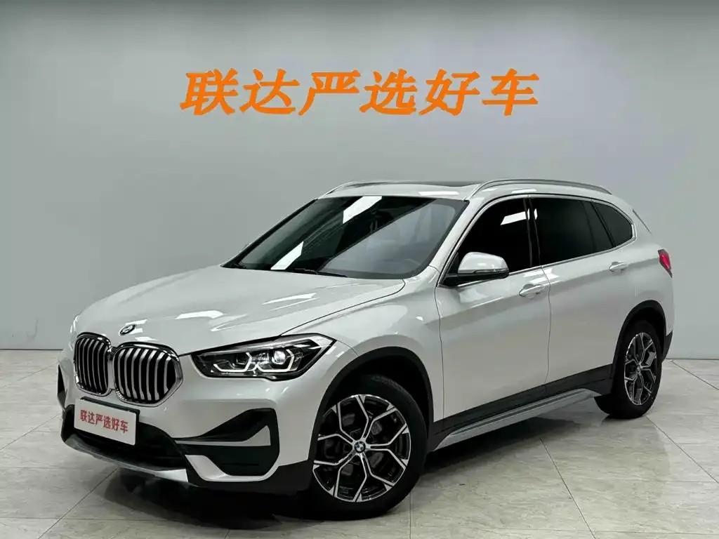 BMW X1 — фото 1