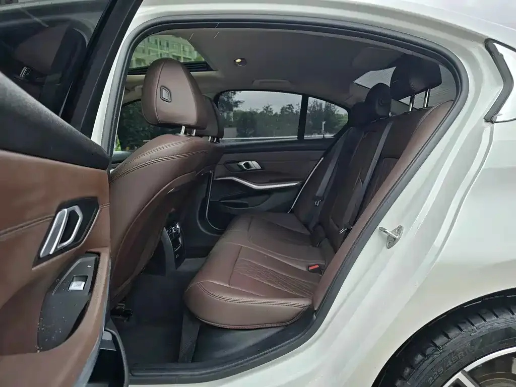BMW 3 Series — фото 10