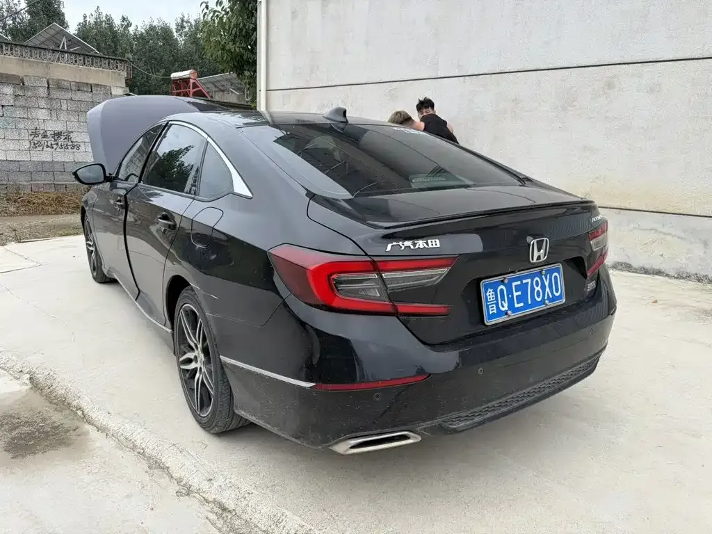 Honda Accord — фото 5