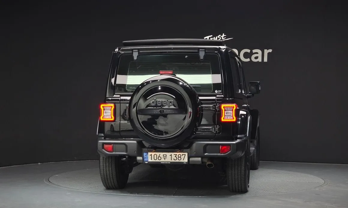 Jeep Wrangler — фото 3