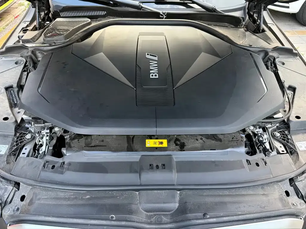 BMW i5 — фото 4