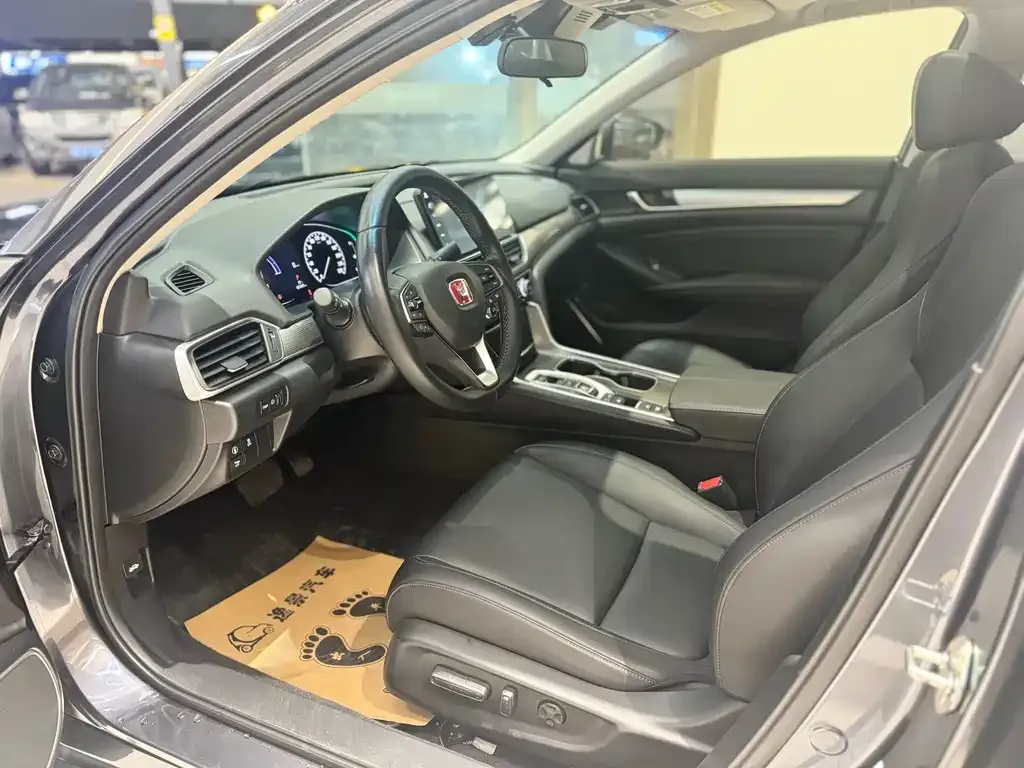 Honda Accord — фото 3