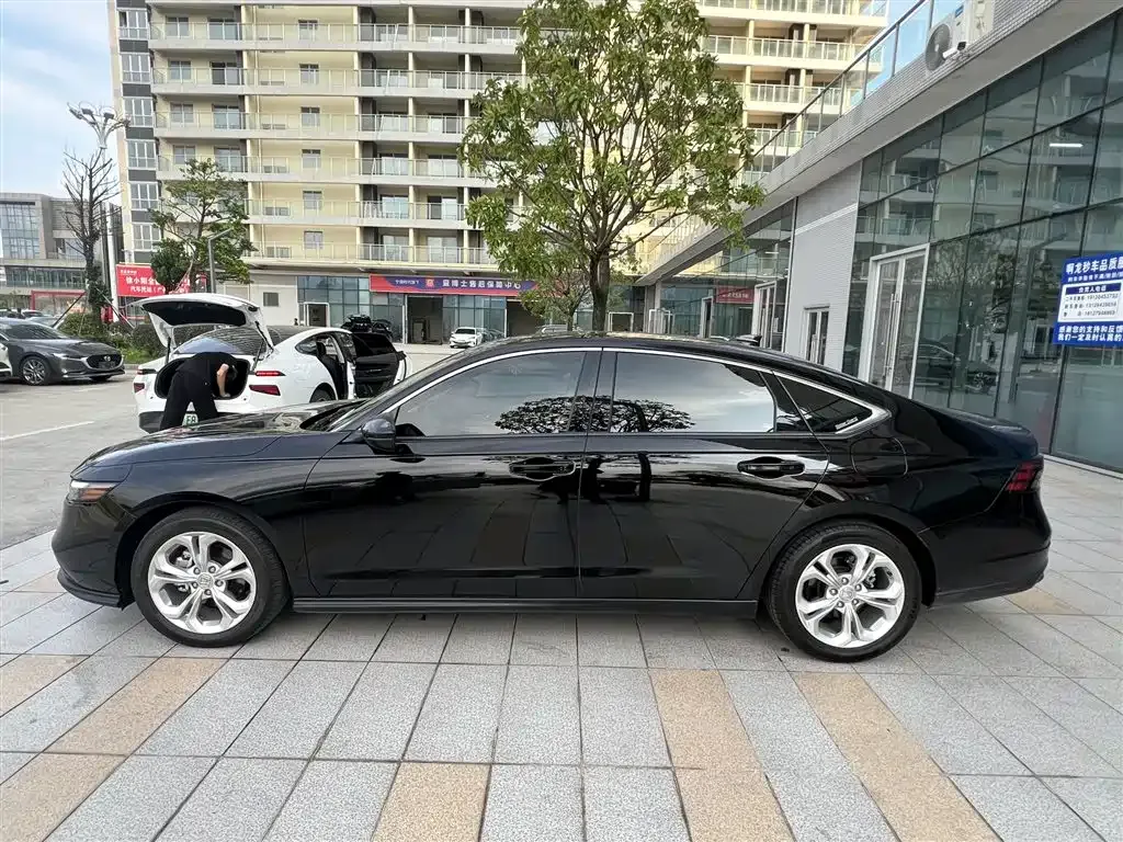 Honda Accord — фото 6