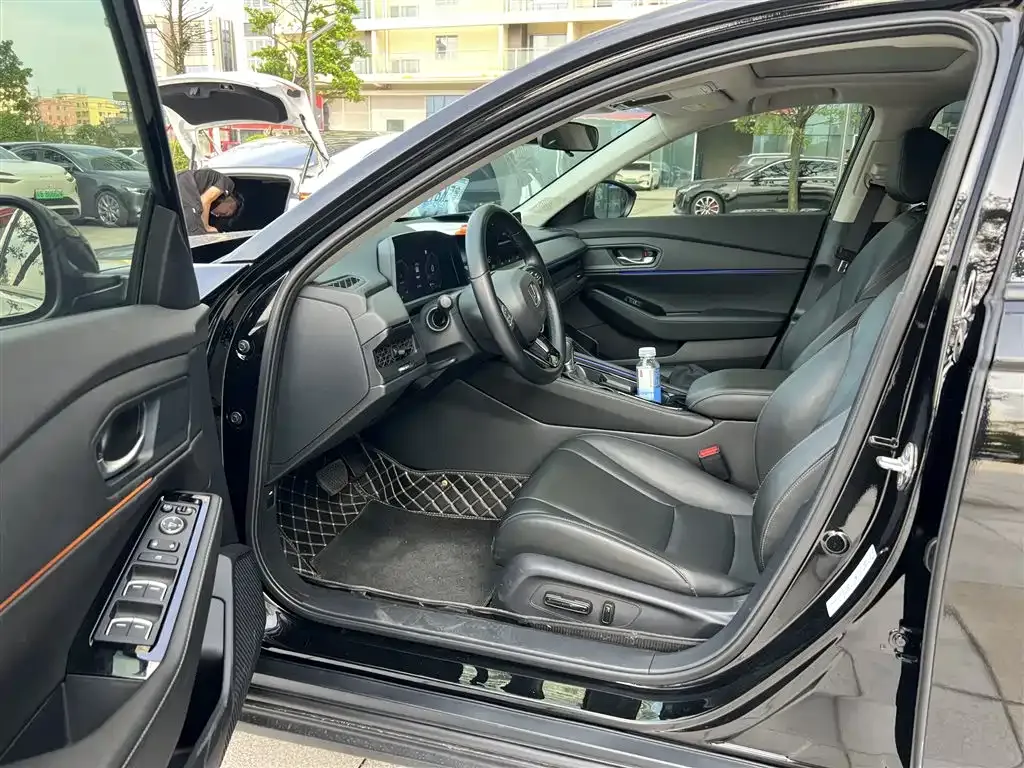 Honda Accord — фото 2