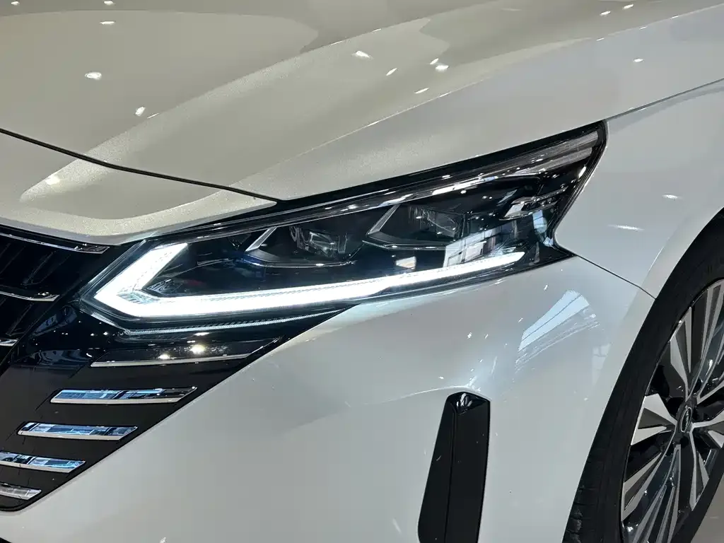 Nissan Teana — фото 4