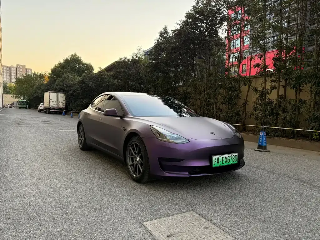 Tesla Model 3 — фото 6