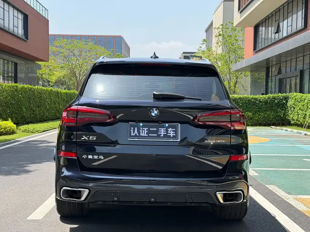 BMW X5 — фото 2