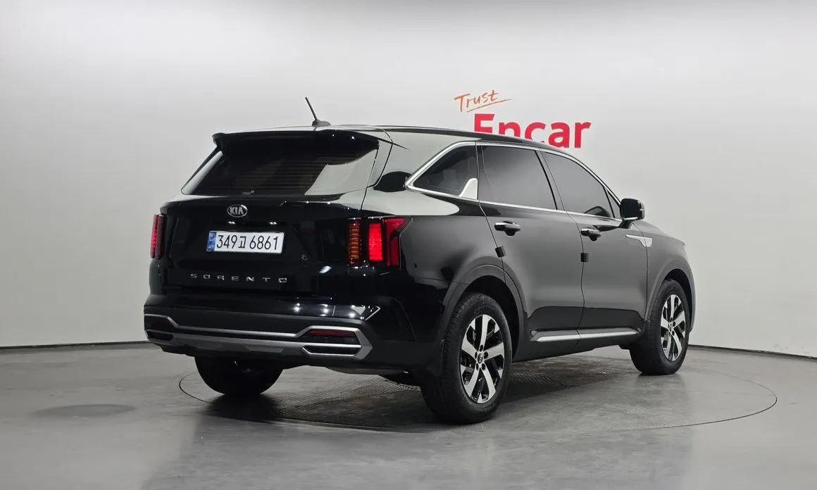Kia Sorento — фото 4